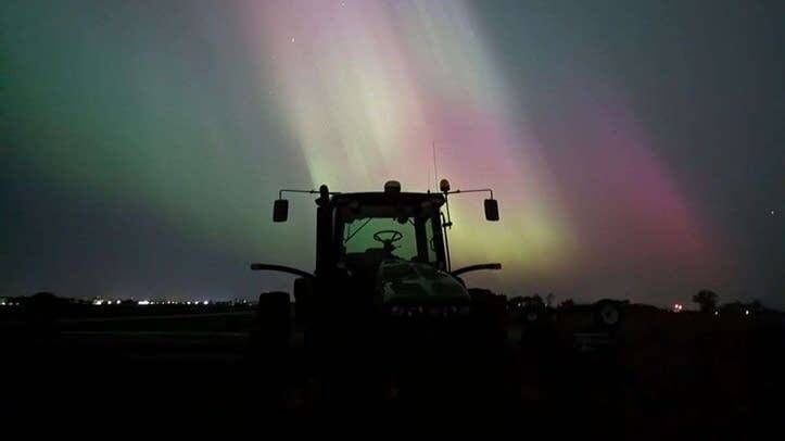 FARK.com: (14096000) Farmers lost 1 Billion to Gannon solar storm, will ask Link to recover the Triforce